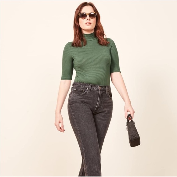 Reformation Ribbed Knit Leia Mock Turtleneck Top in Sage Gren New Size Small - Picture 3 of 11
